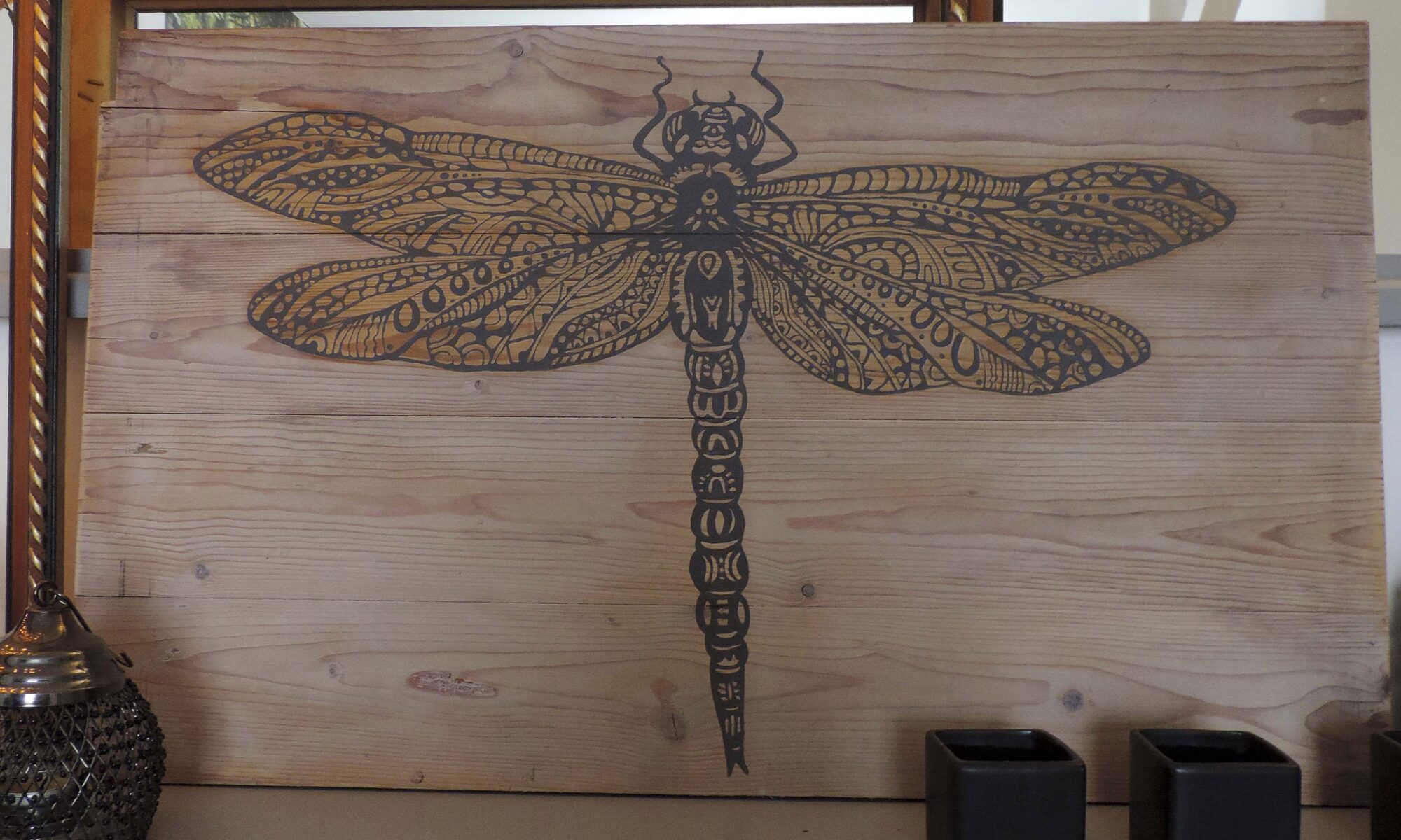 Libelle, schilderij op hout